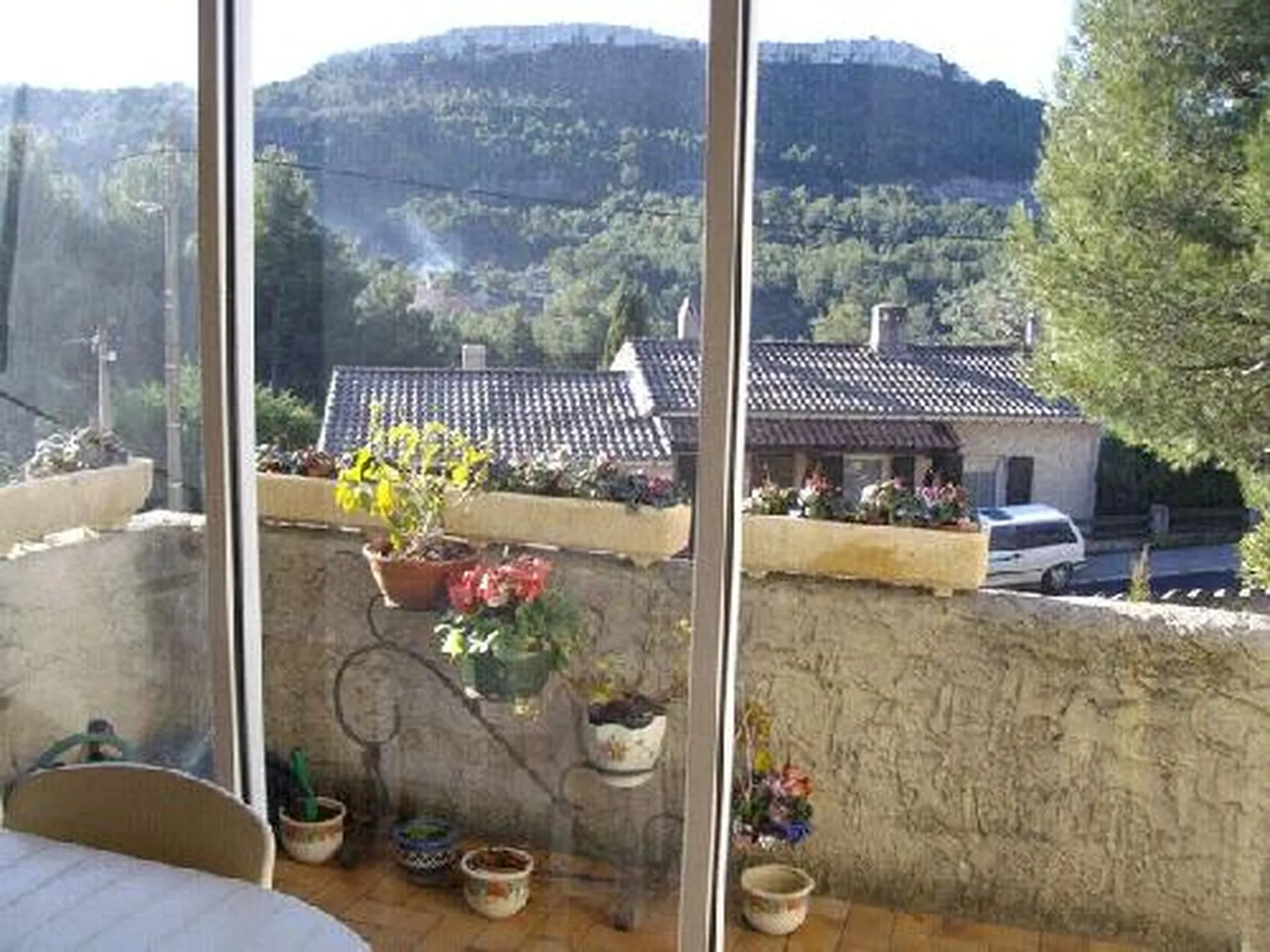 Vente villa Roquefort La Bédoule proche village avec piscine et vue dégagée