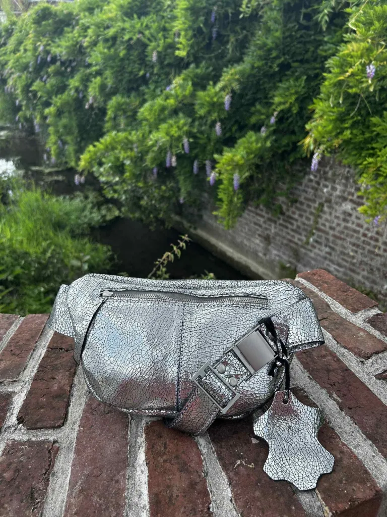 Sac banane Miroir de Paul Marius disponible chez Evasion Eu