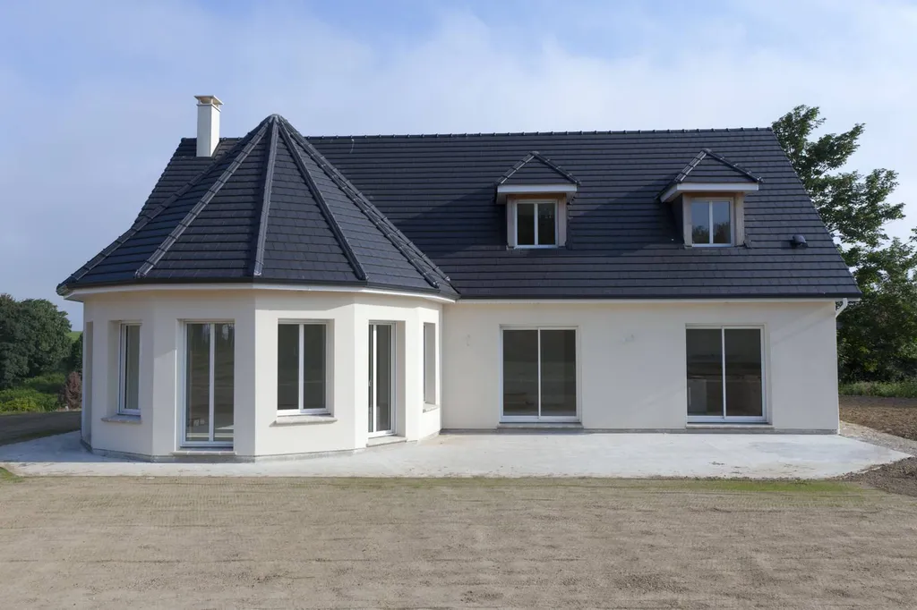 Construction d’une maison à étage avec toiture en tuile terre cuite proche de Saint-Valéry-en-Caux 76