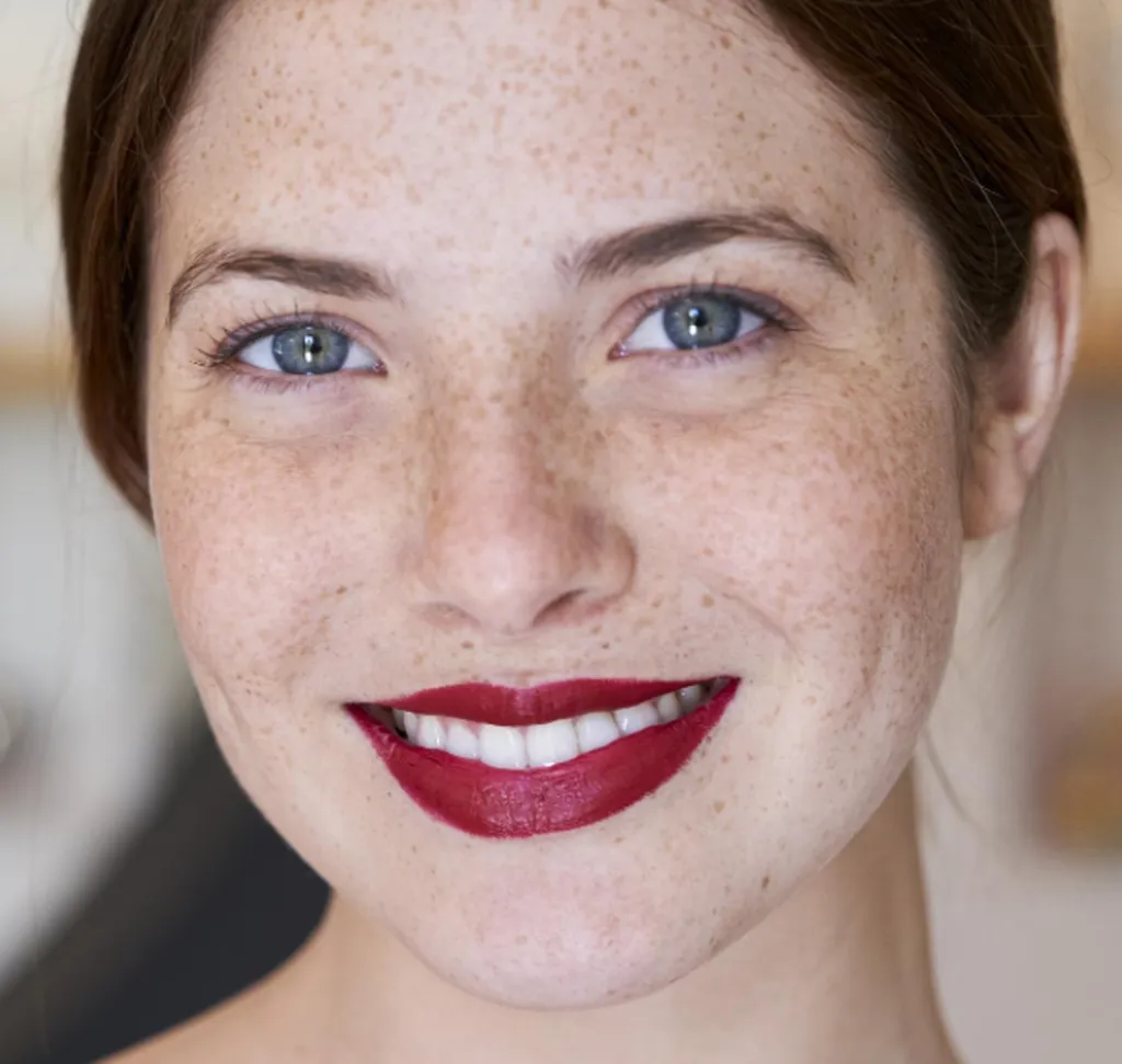 Aliaxin egolips profhilo structura ibsa  EGOLIPS : injection d'acide hyaluronique pour des lèvres authentiques à Paris