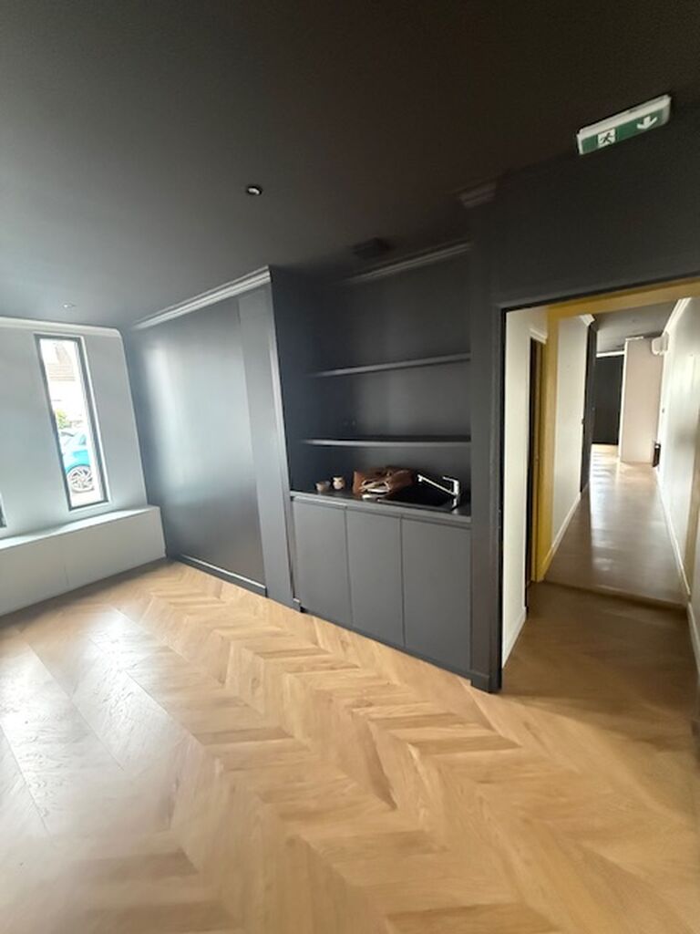 Parquet au sol pour ce local