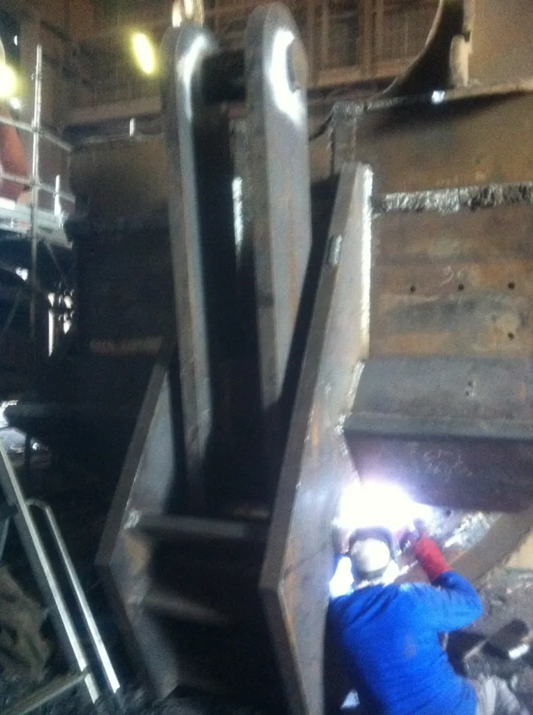 TRAVAUX DE MAINTENANCE INDUSTRIELLE SUR SITE FOS SUR MER MARSEILLE AIX EN PCE