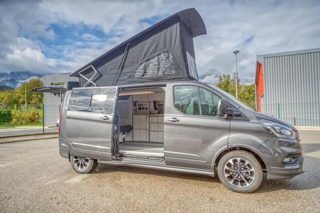 Aménagement intérieur Ford Transit Custom Long à Paris