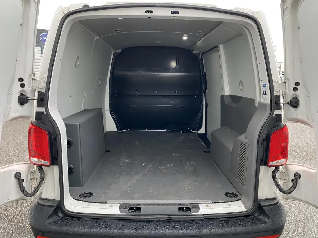 Volkswagen Transporter T6.1 d’occasion à vendre proche du Havre : utilitaire fiable chez Caudebec Automobiles