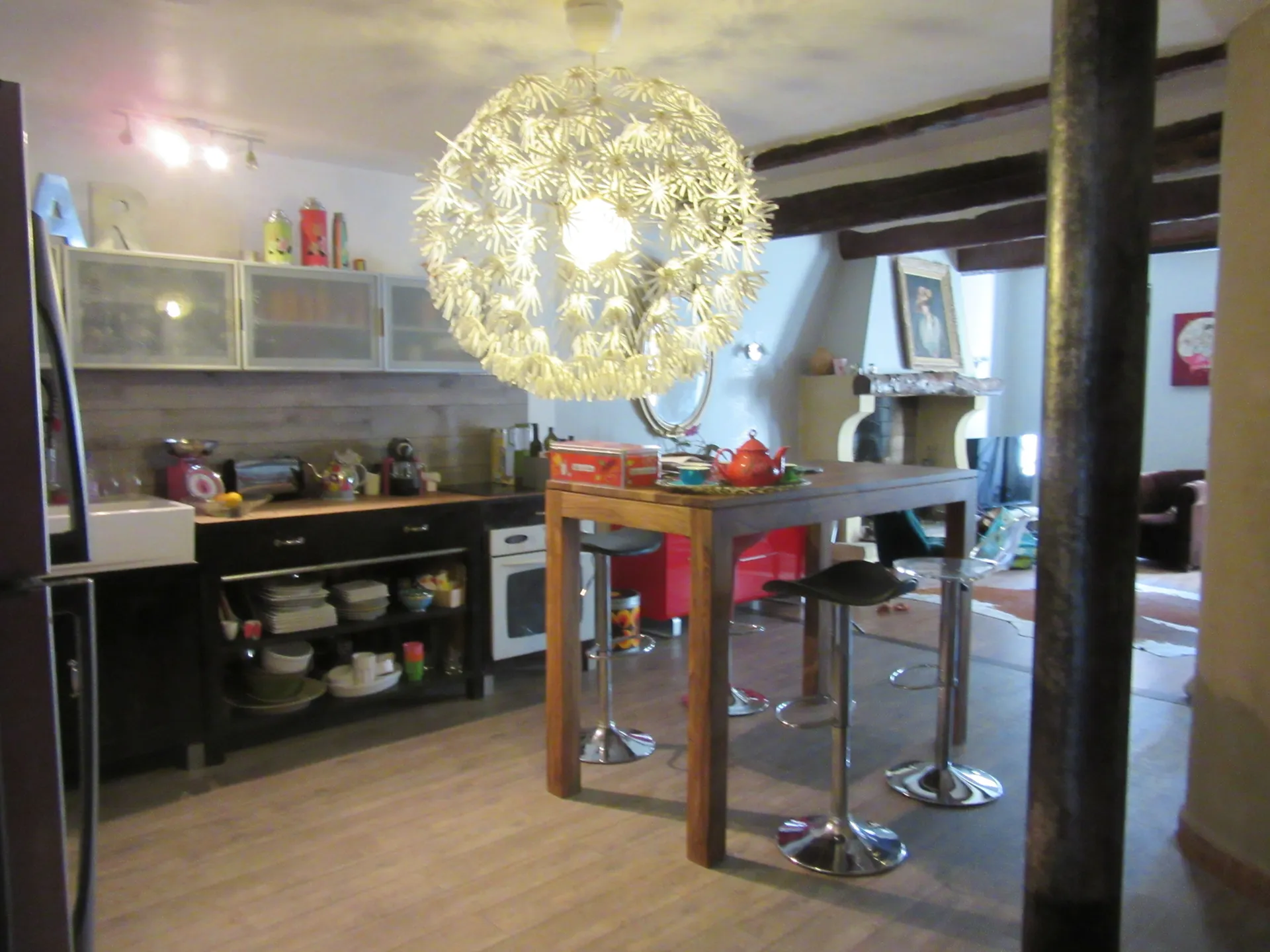 Six fours maison avec T2 indépendant à vendre