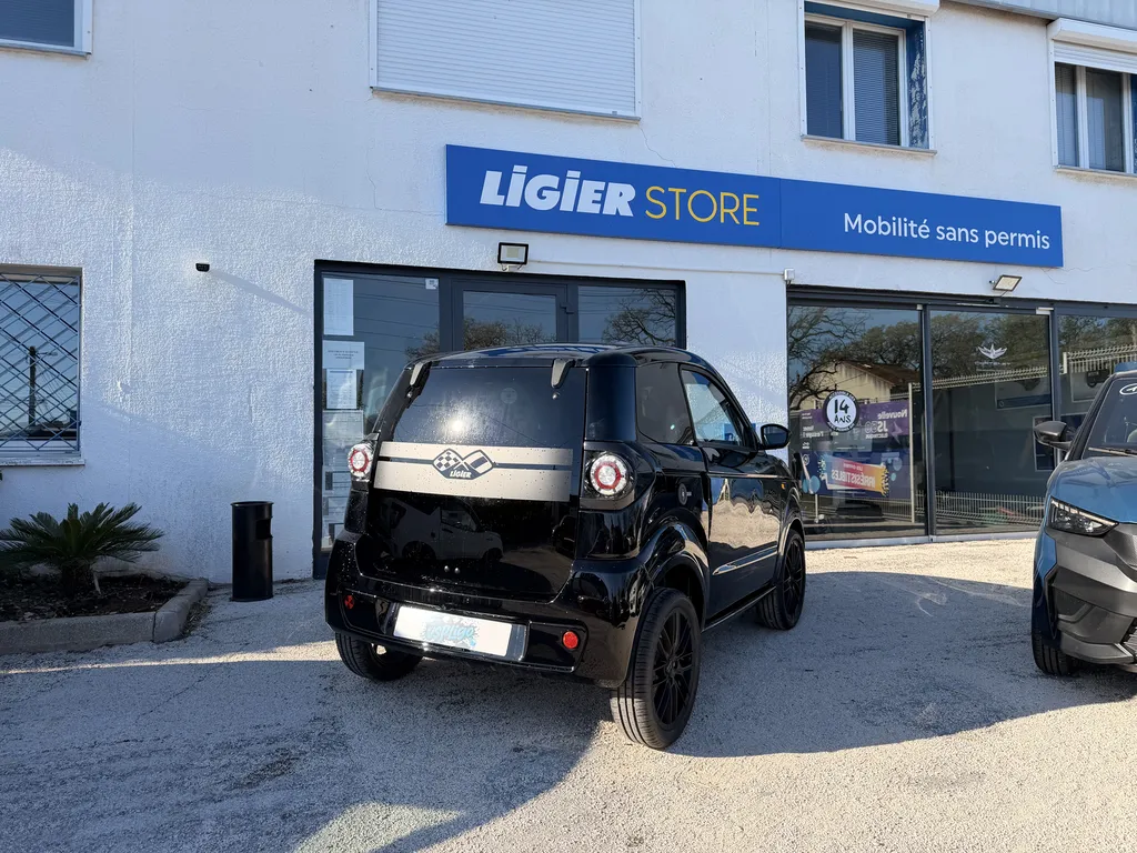 Myli LAB 2026 : Voiture sans permis Ligier connectée et personnalisable disponible dès maintenant chez votre concessionnaire à Toulon.