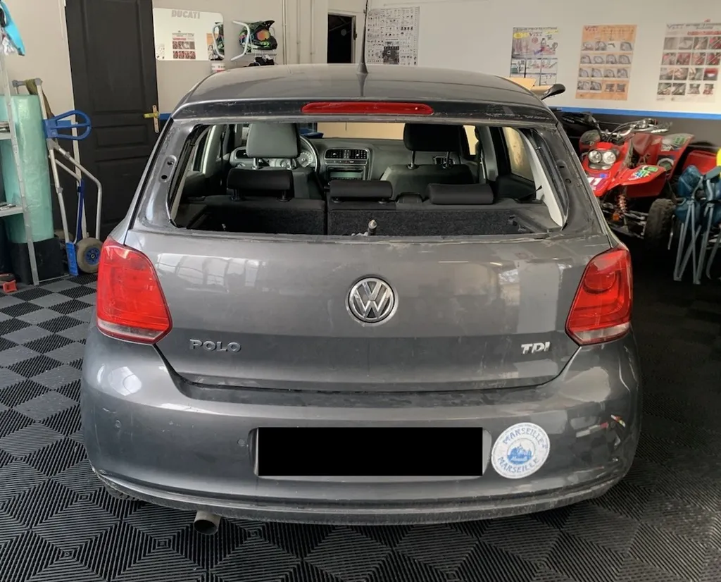 VOLKSWAGEN POLO REMPLCACEMENT LUNETTE ARRIERE