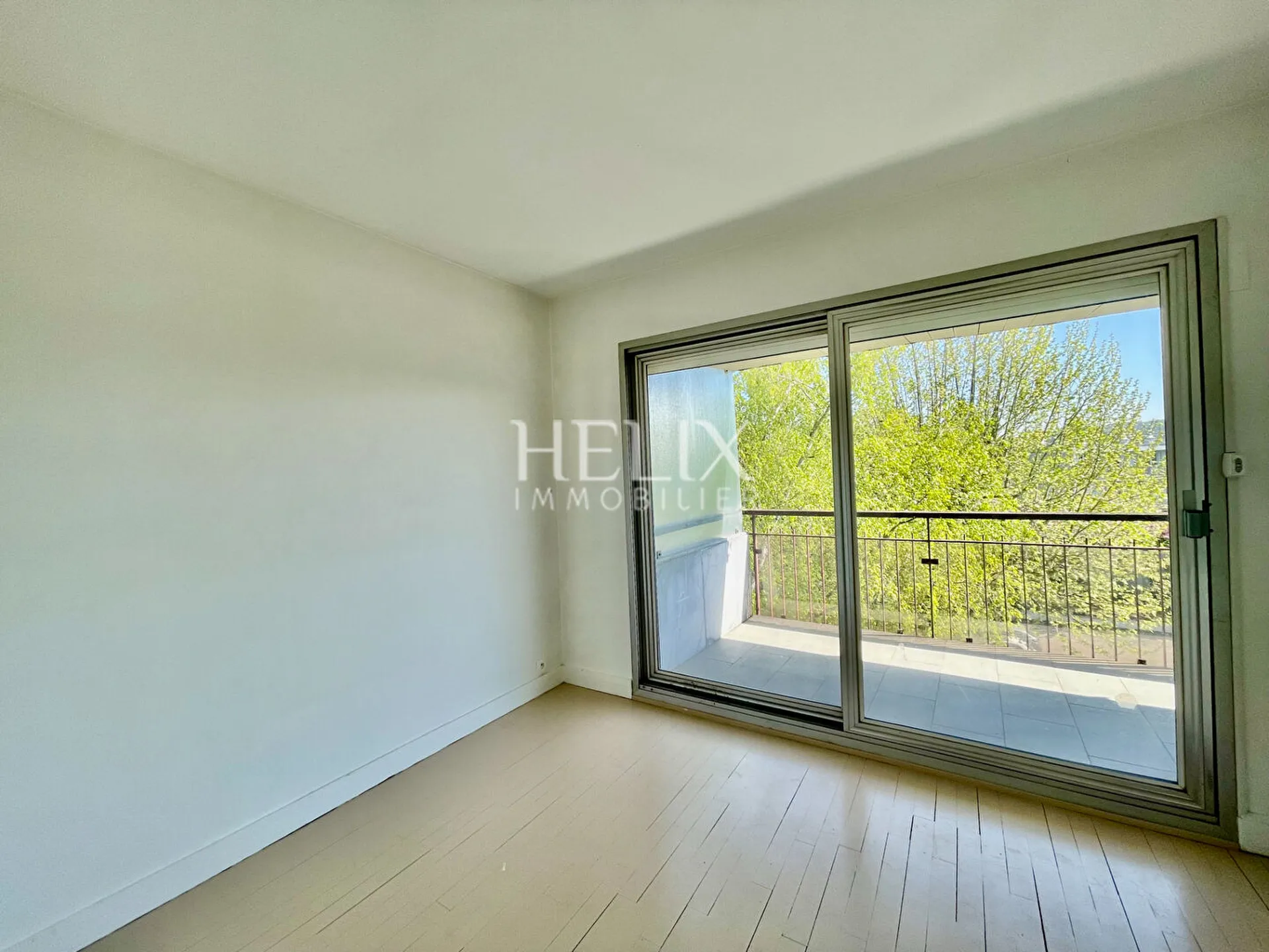 Le Vesinet appartement 3 pièces 70 m2 avec terrasse et balcon