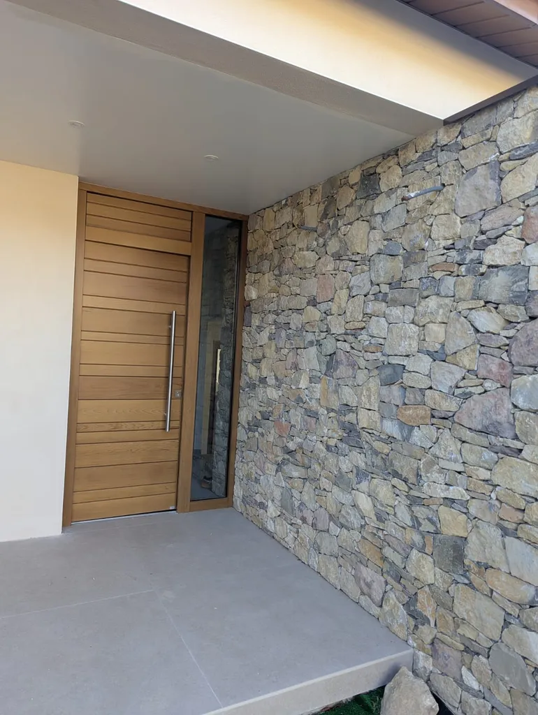 Installation menuiseries aluminium rouille Cérusité haut de gamme avec châssis fixes, ouvrants et coulissants à Bernis