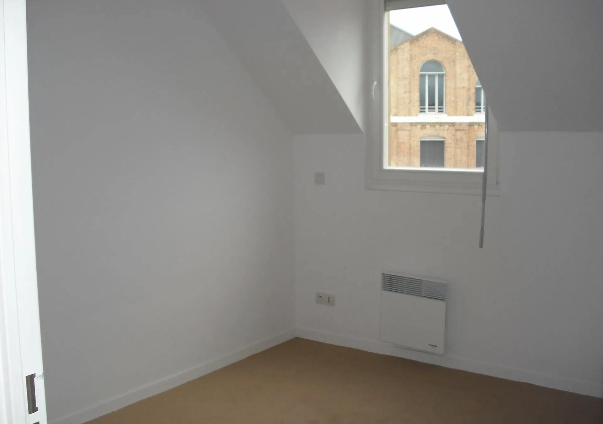 APPARTEMENT 3 PIECES, ASCENSEUR, LISIEUX PROCHE CENTRE-VILLE