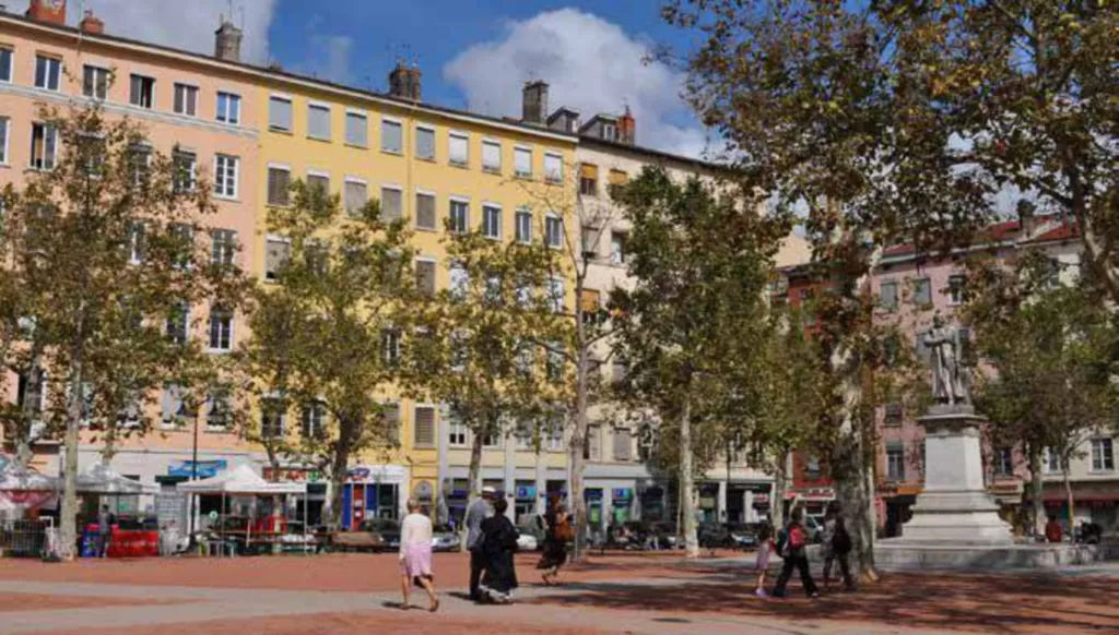Appartements du T1 au T2 en Loi Pinel dans une copropriété intimiste dans la rue d'Ivry à Lyon 4