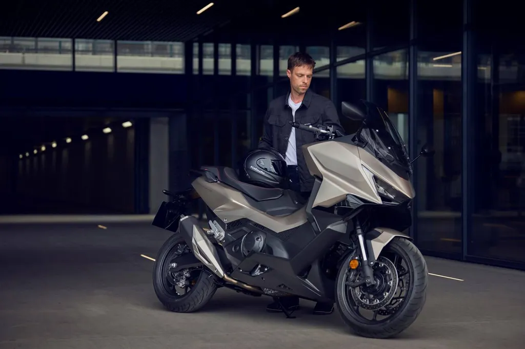 SCOOTER NEUF HONDA FORZA 750 2025 DANS LE VAR