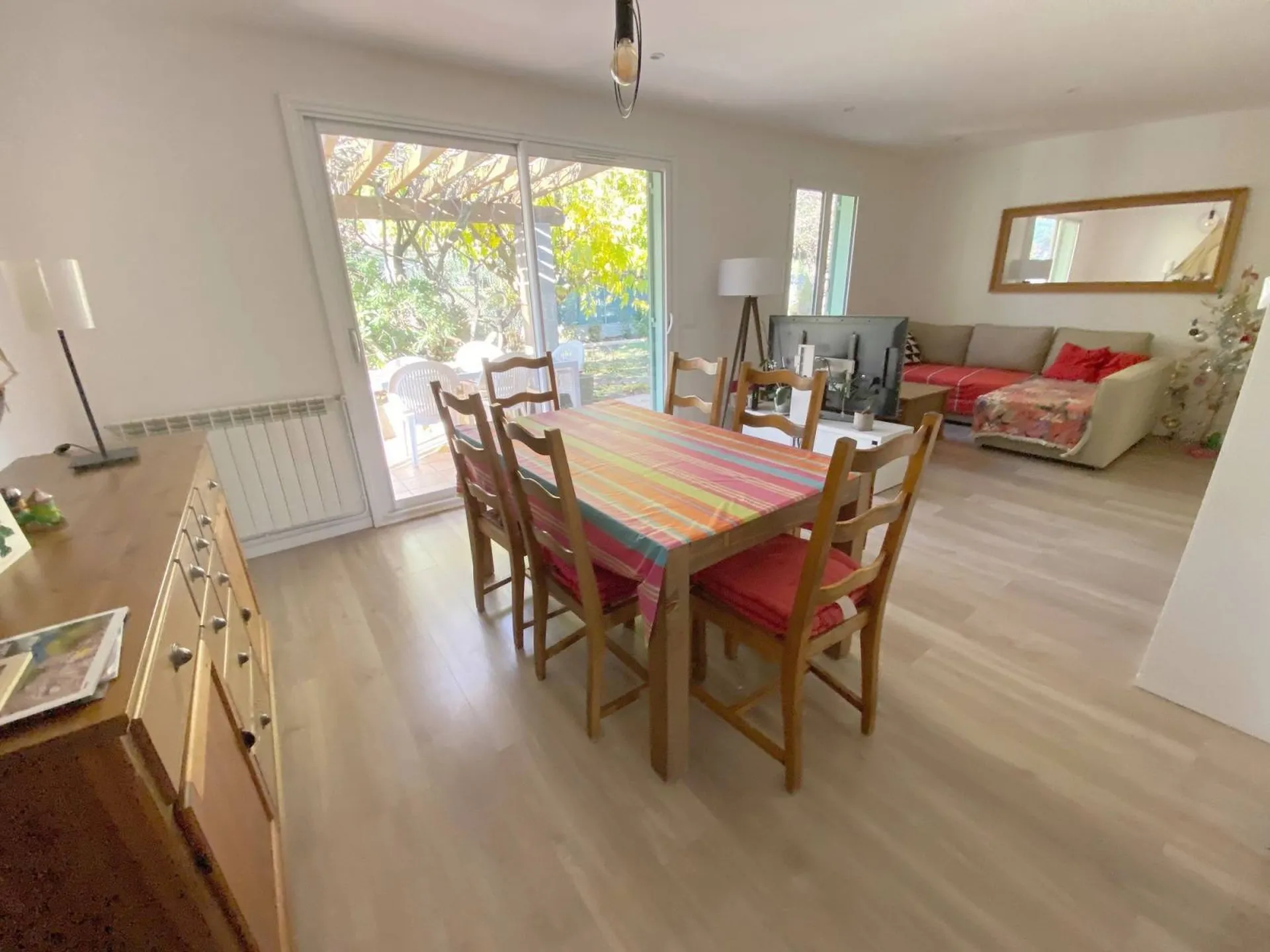 a la vente villa de plain-pied roquefort la bédoule