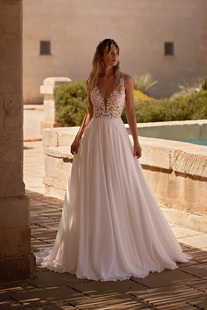 Robe de mariée trapèze en dentelle à Marseille