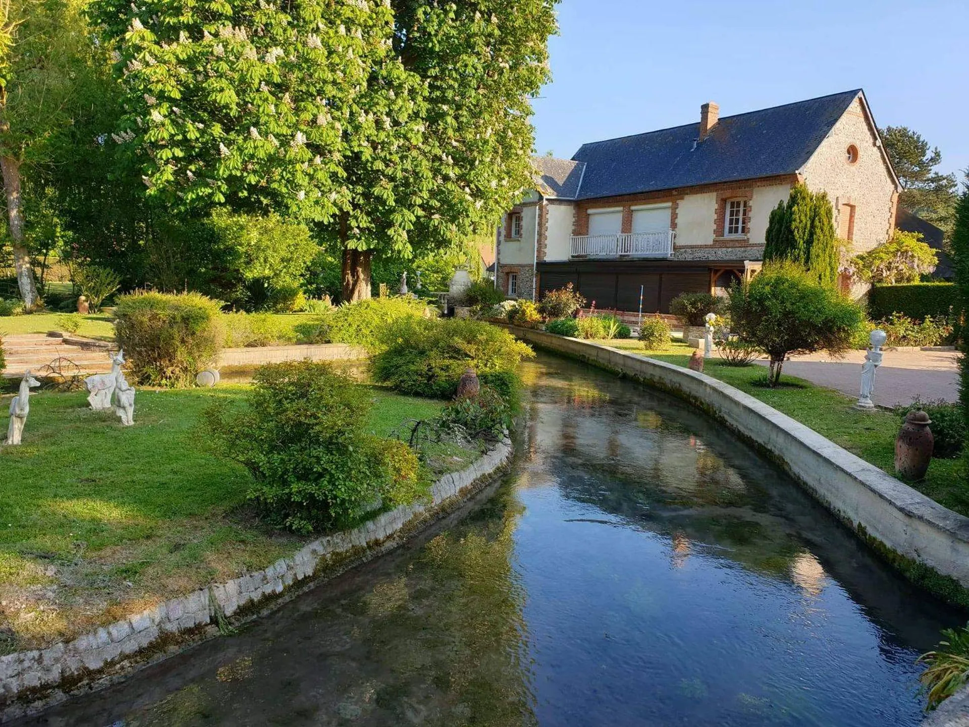 A vendre maison de village à quelques kilomètres de Dieppe