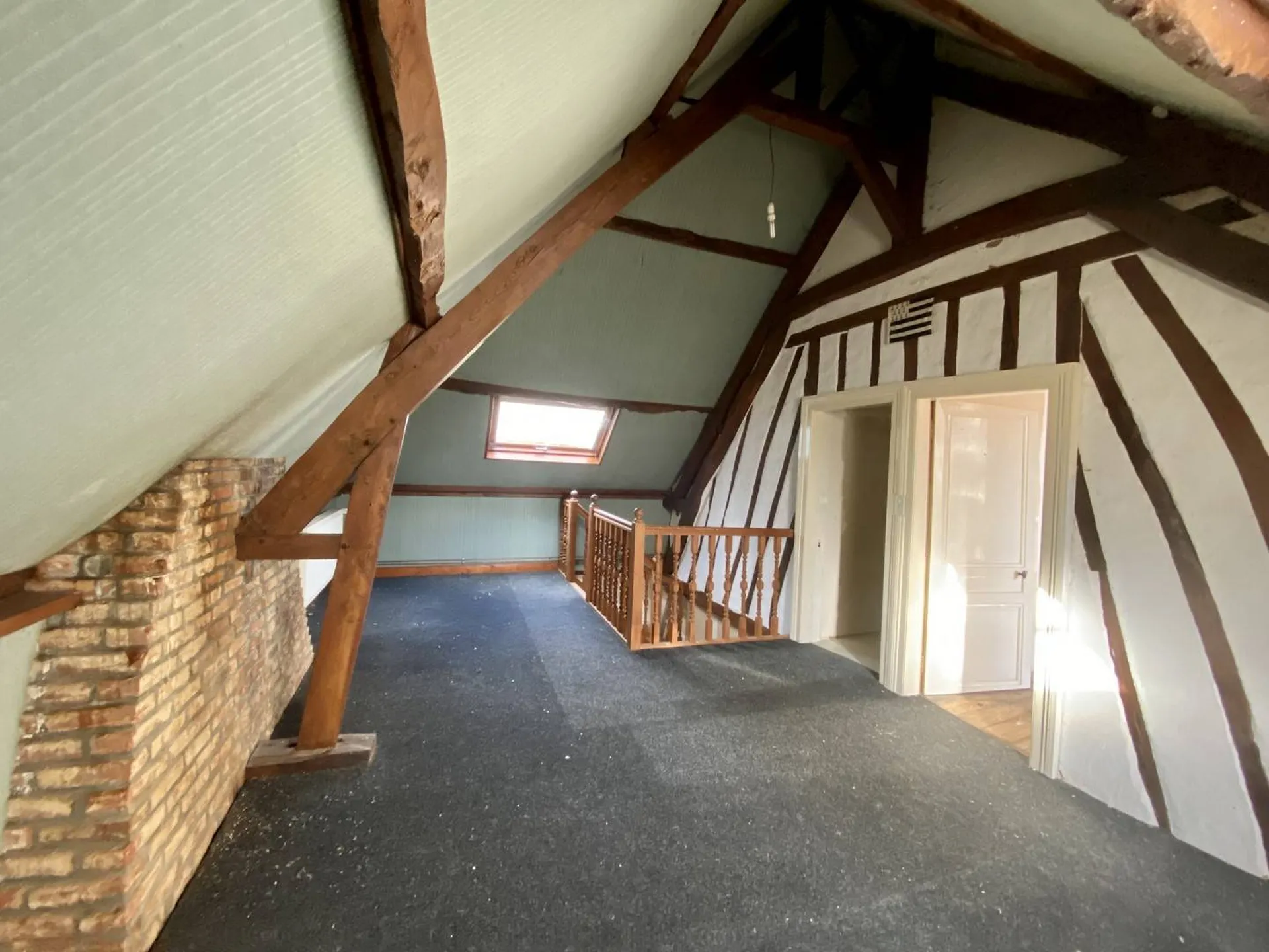 A vendre maison de caractère avec 5 chambre dont deux au rez-de-chaussée