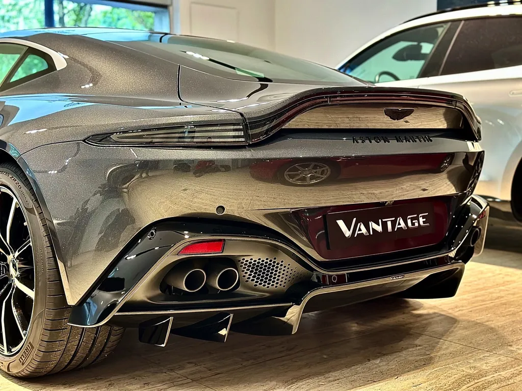 DETAILING protection carrosserie film de protection PPF et traitement céramique carosserie Aston Martin Vantage Lyon 6