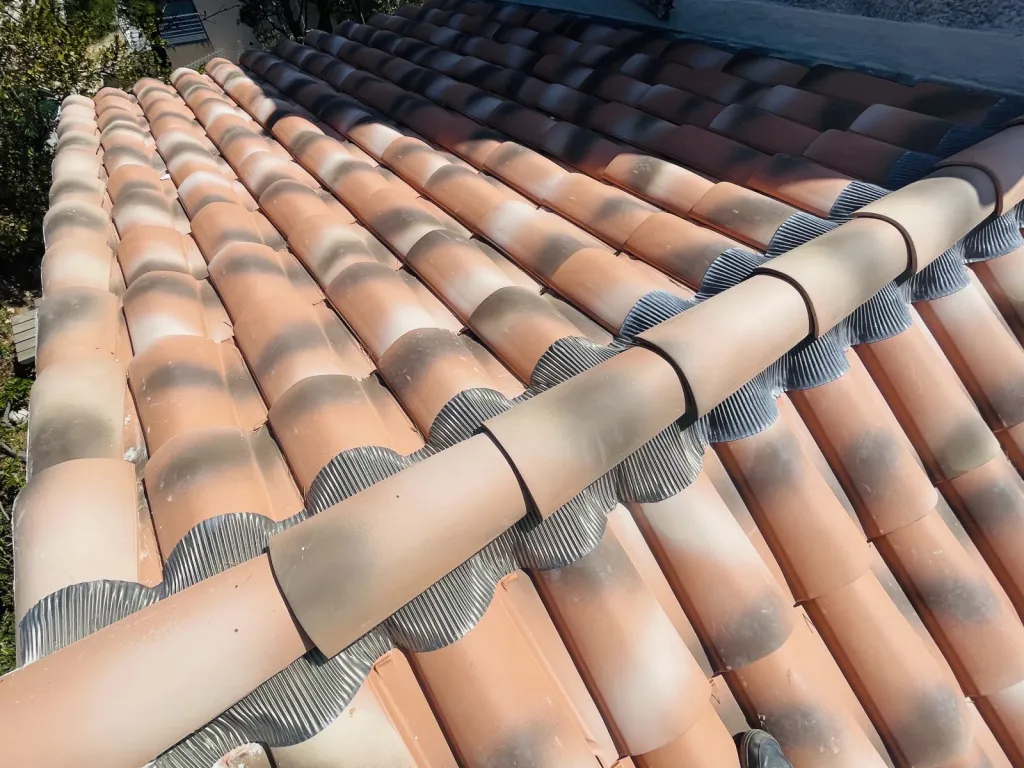 toiture fini avec faitage closoir sur aix en provence