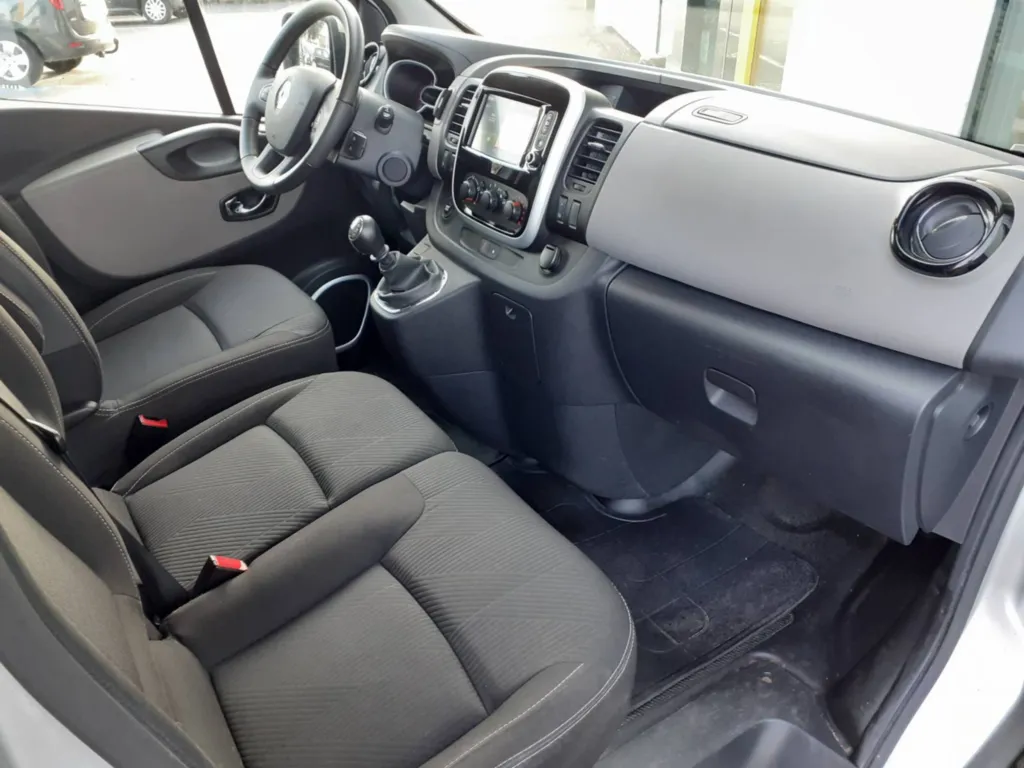 RENAULT TRAFIC COMBI OCCASION INTENS L2 DCI 125CH 9 PLACES PRES DE TOULOUSE EN OCCITANIE