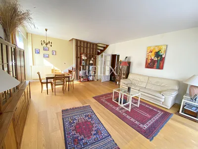 Pièce de vie conviviale 