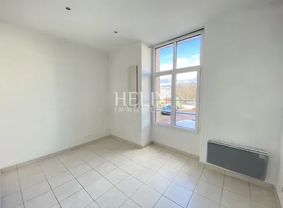 A vendre au Pecq Quartier Canada bel appartement  2 pièces traversant en excellent état à 10 minutes du RER A