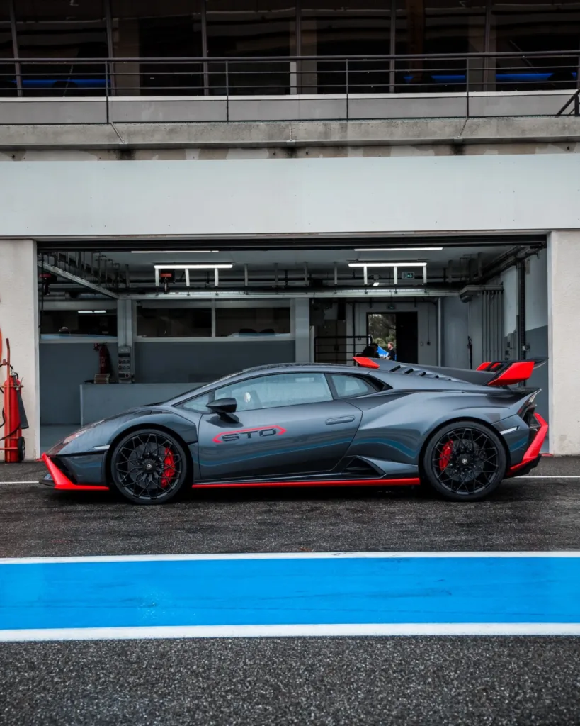 Traitement Céramique Lamborghini Huracan STO pour notre partenaire Lamborghini à Cannes dans le 06