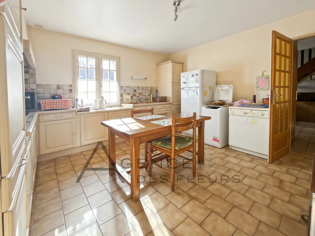 A vendre maison de 141 m² édifiée sur 505 m² de terrain sur la commune de SAINT-AUBIN-LES-ELBEUF 76410