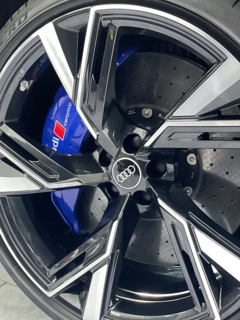 Céramique Gtechniq Audi RS6 à  Nice 