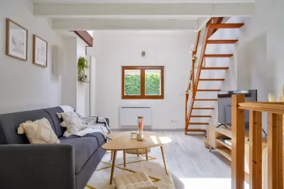 Cherche photographe professionnel pour appartement airbnb à Paris 10