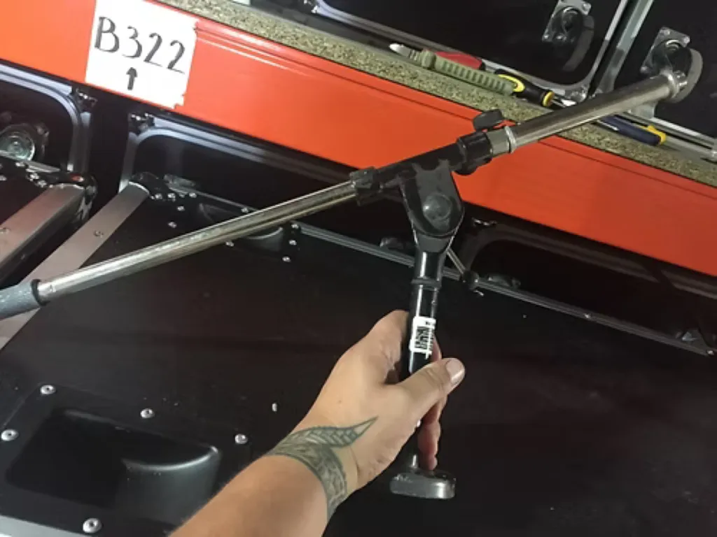 PIED PERCHE POUR MICRO A FIXER