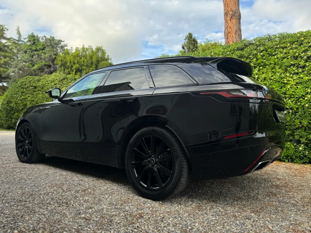 Range Rover velar à Cannes 