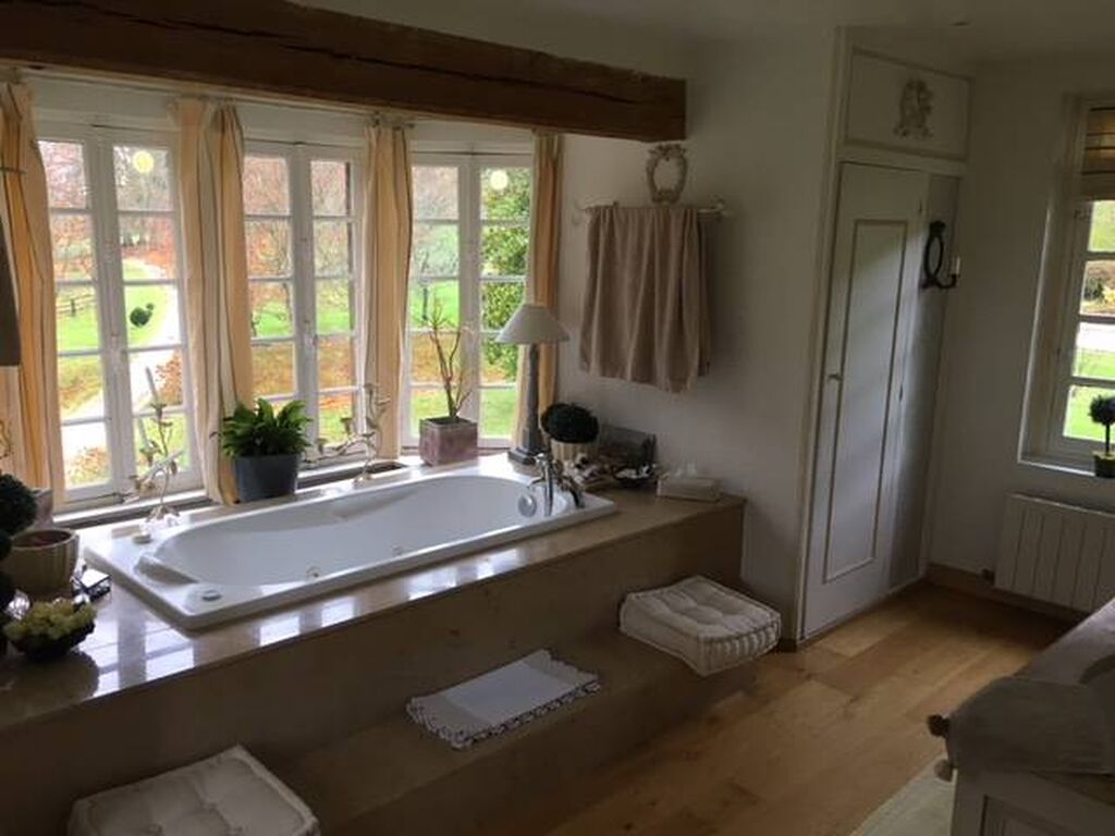 obtenir manoir vieux de 600 ans 14100 lisieux calvados