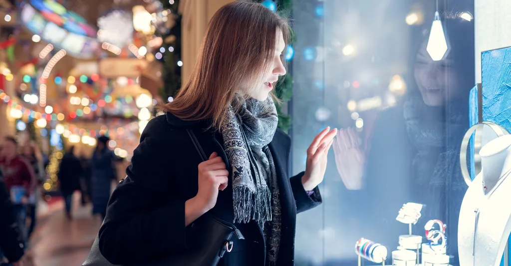 Nettoyage de vitrines de commerces et devantures en Alsace pour boutiques, restaurants, pharmacies et locaux professionnels