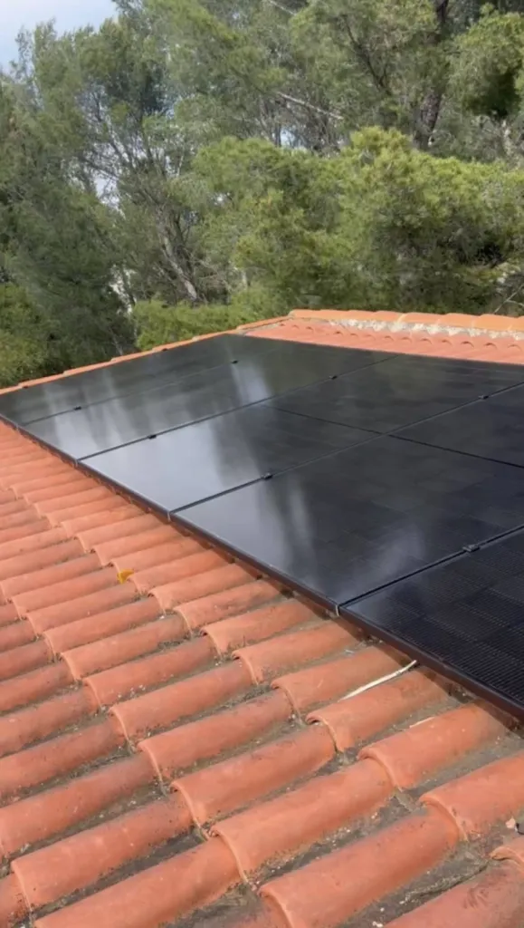 Installation sur mesure de vos panneaux solaires Dualsun 500W à Marseille et les Bouches du Rhône dès 5 990€