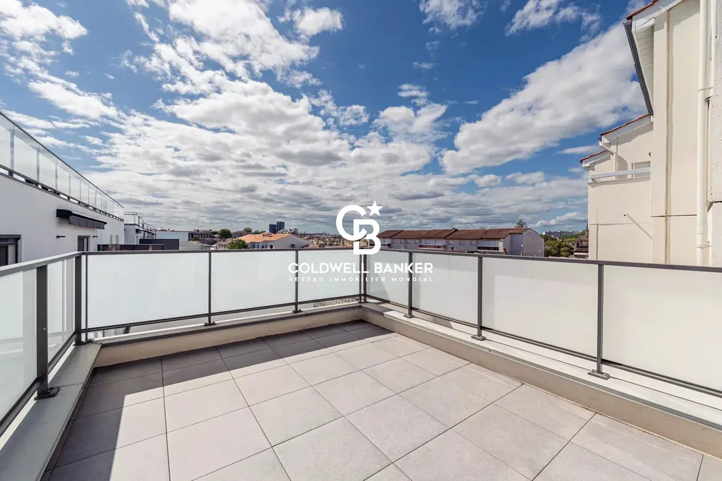 Appartement à vendre Bordeaux Fondaudège/Jardin Public - dernier étage de 95 m² avec terrasse de 17 m², ascenseur et parking