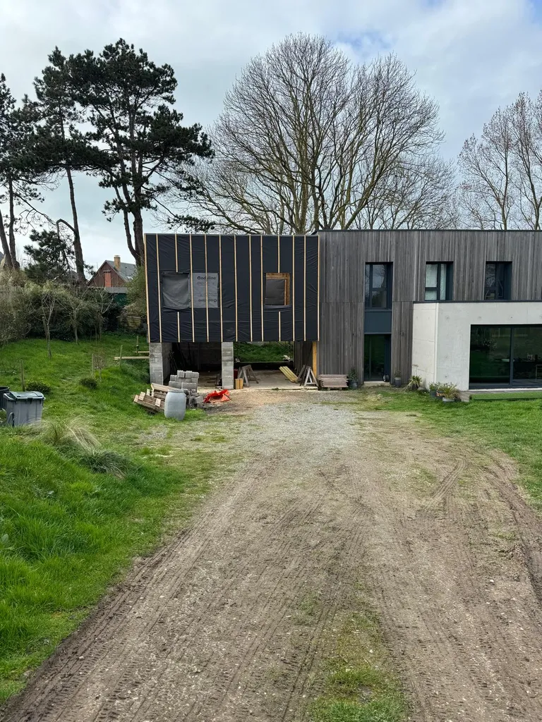 Artisan menuisier secteur Dieppe : agrandissement sur-mesure clé en main d'une maison ossature bois