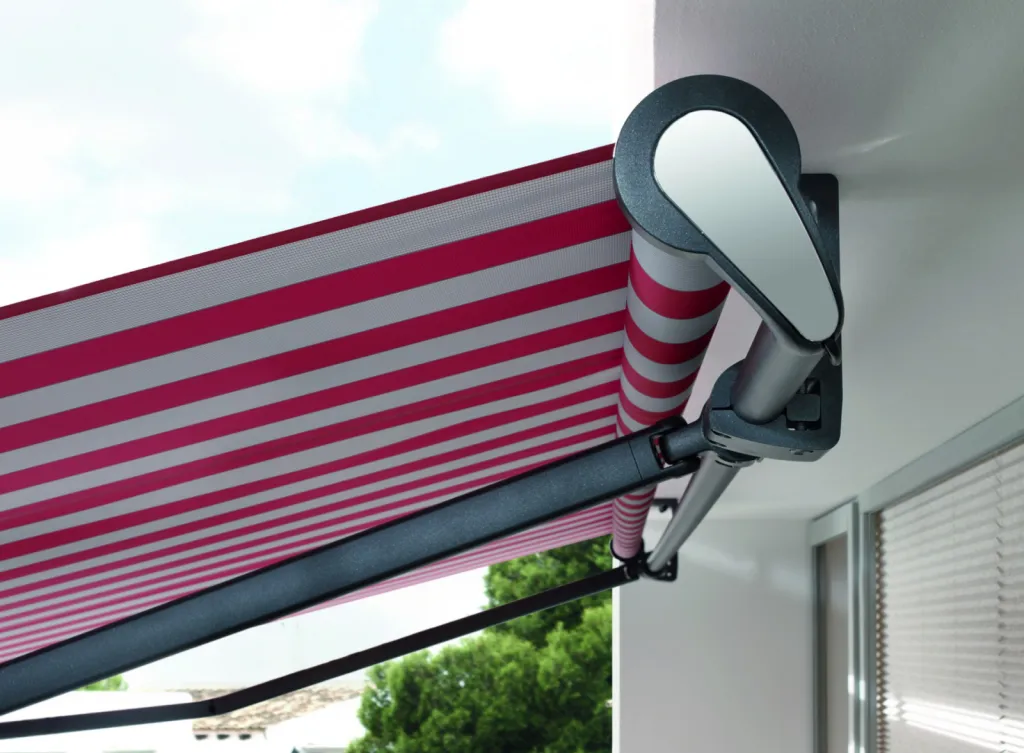 Fixation d'un store banne MARKILUX à Aix en Provence