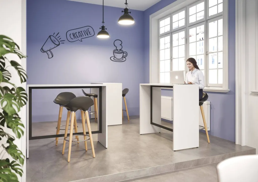Tables hautes pour bureau coworking à Aix-en-Provence