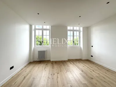 Programme neuf maison de ville 192,10 M2 jardin et terrasse à Saint-Germain-en-Laye , RER A 10 mn, livraison été 2024.