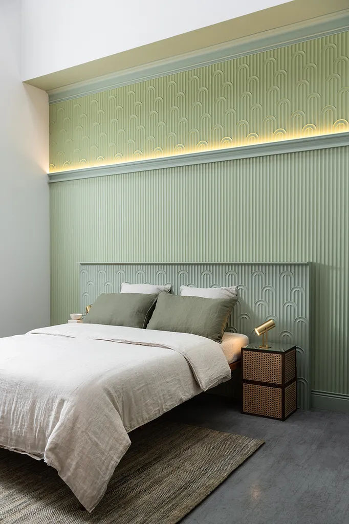 Aménagement petite chambre avec mobilier sur mesure et décoration Bordeaux