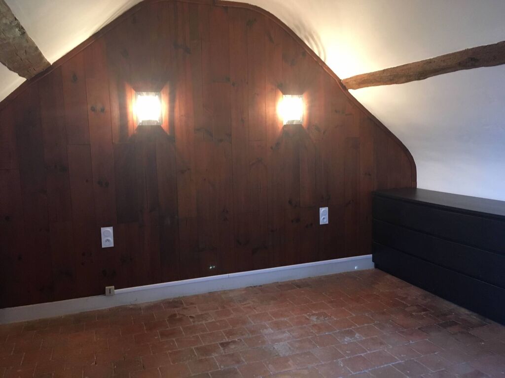 Découvrez dans un environnement calme et privilégié une authentique maison de charme à 15 minutes de Livarot 14