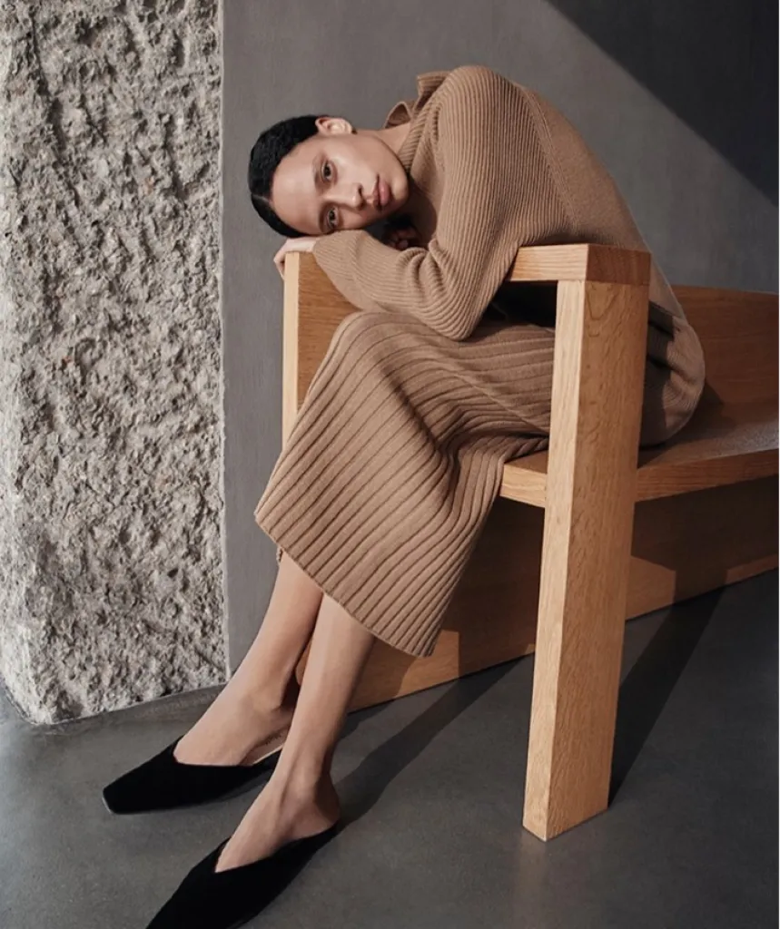 Max Mara fête ses soixante-dix ans et Sacha Houant a sélectionné pour vous ces manteaux iconiques.