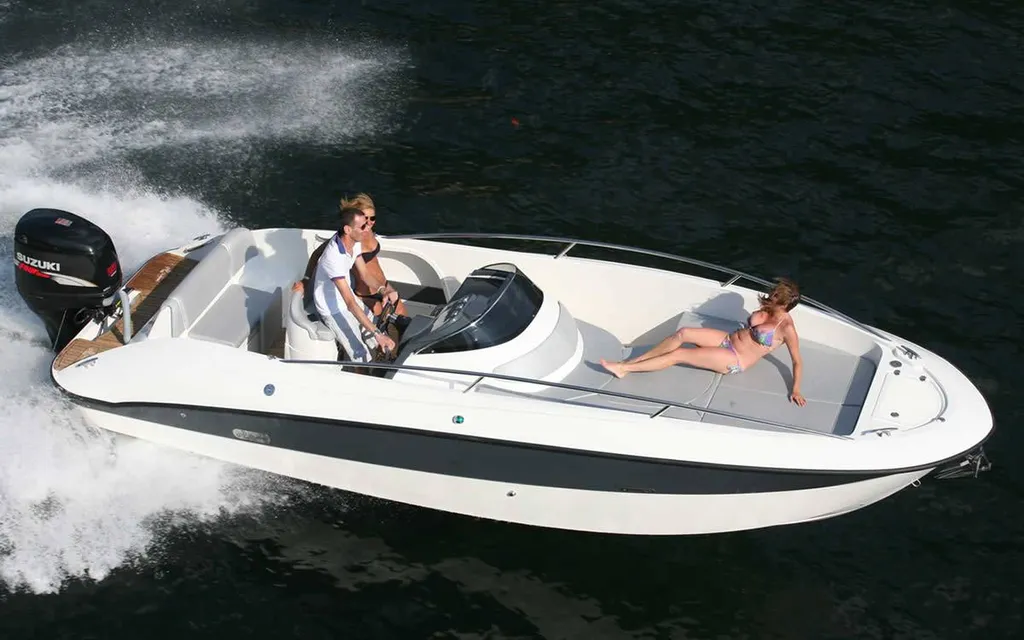 Aquarius Open bateau à moteur neuf à vendre à Bandol