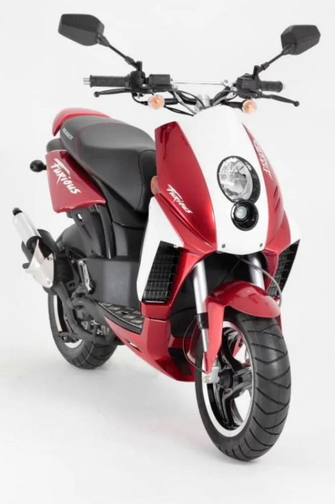 Scooter Peugeot ludix blaster furious