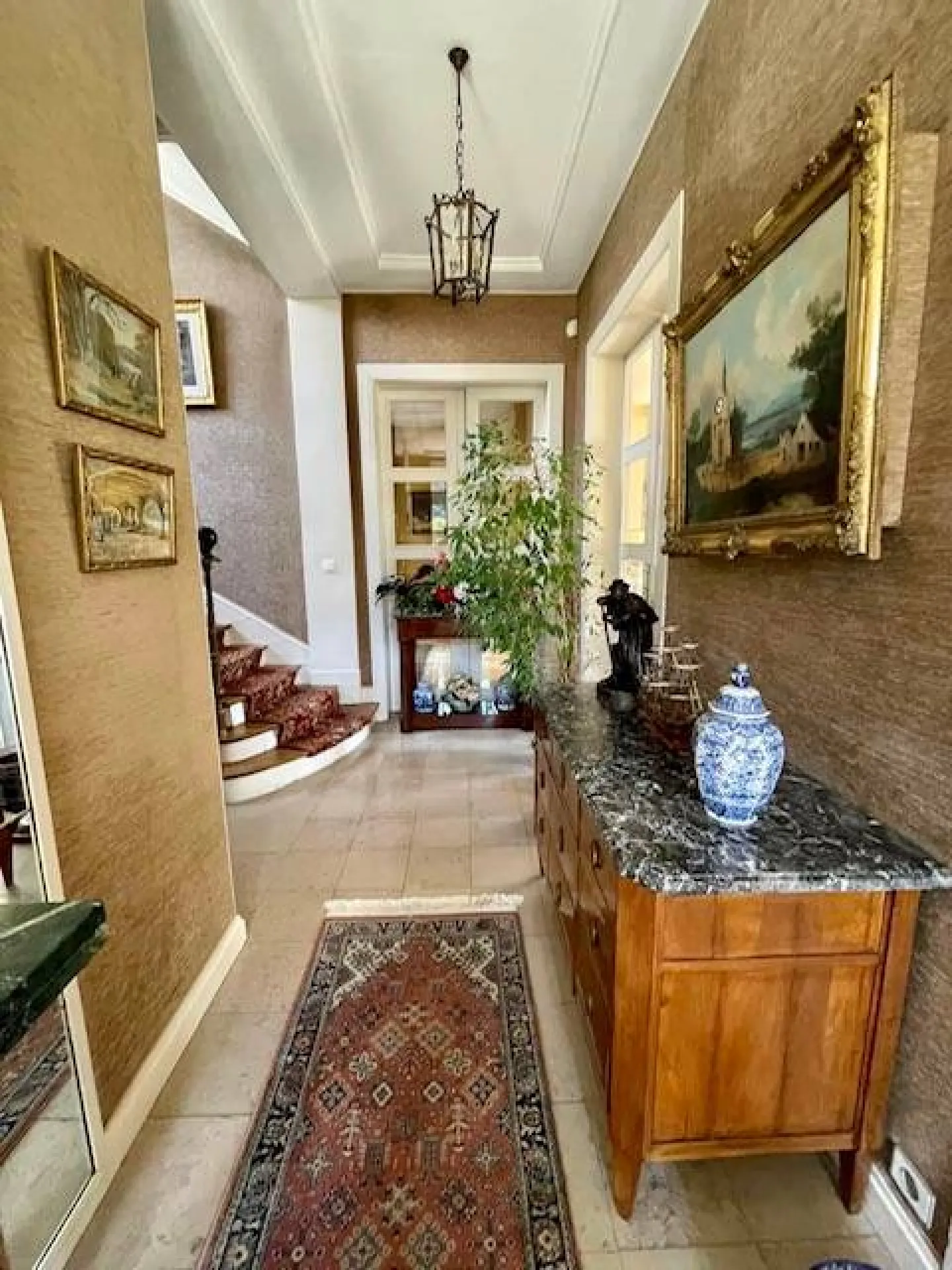 A saisir magnifique maison bourgeoise de 275 m² édifiée sur un terrain de 1119 m²