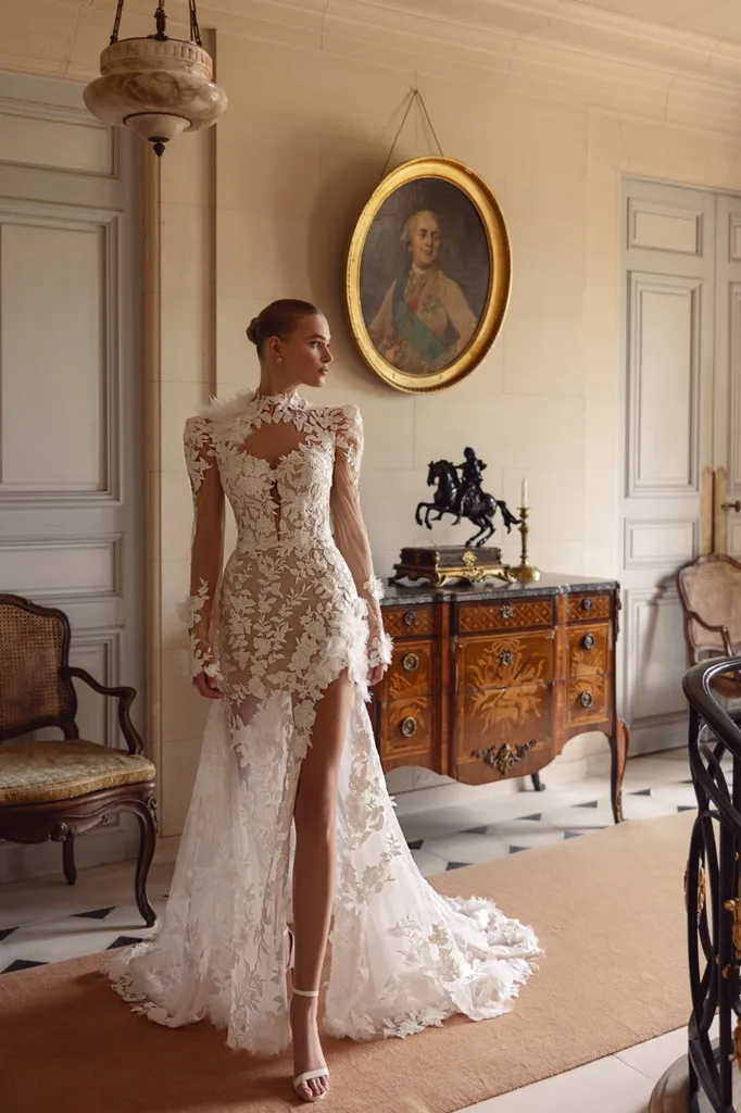 robe de mariée sirène avec manche en dentelle amovible à Marseille