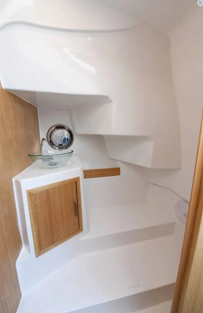 Vedette sportive habitable Idea 70.2 WA en vente à La Martinique