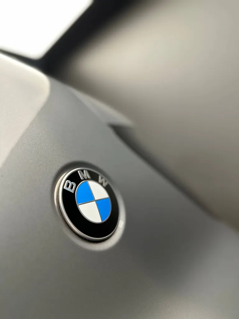Débosselage sans peinture sur un BMW X2 à Le Mans (72)