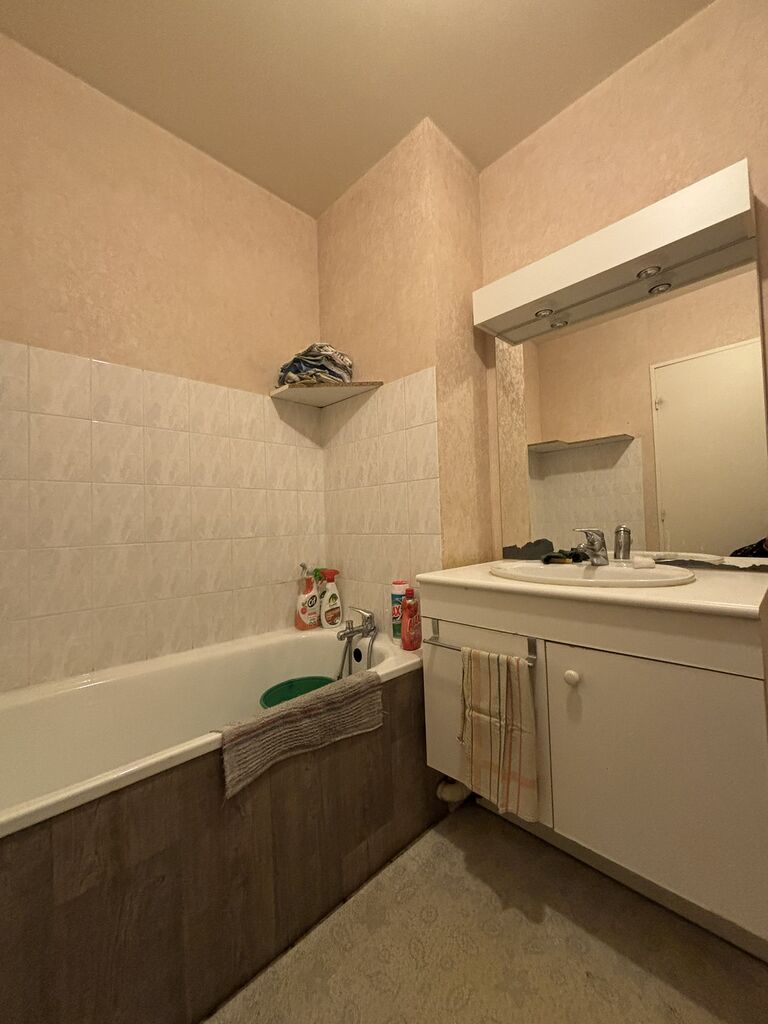 salle de bains et wc indépendant