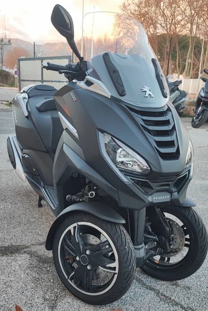 DÉSTOCKAGE SCOOTER NEUF PEUGEOT METROPOLIS 2025